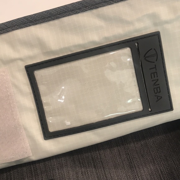 Tenba messenger DNA 15 slim great used conditions - Picture 3 of 16